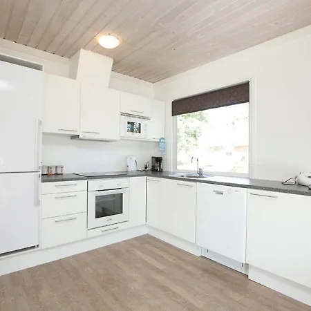 Ho Center 6-person *