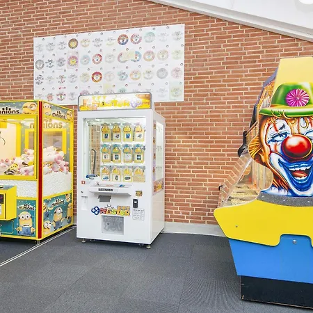 Ho Center 6-person *