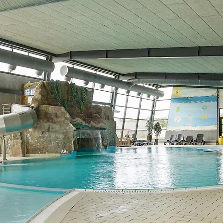 Ho Center 6-person