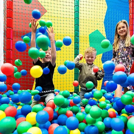 Ho Center 6-person Semesterbostad