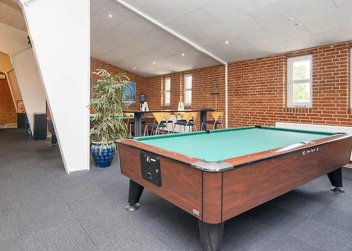 Holiday home Ho Center 6-person *