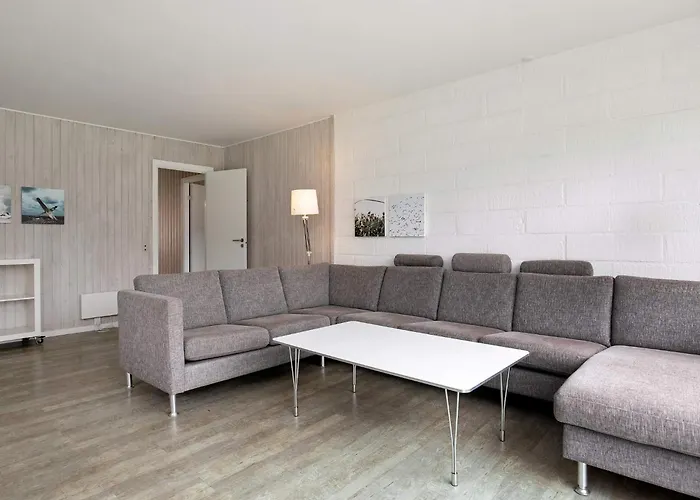 Holiday home Ho Center 6-person *